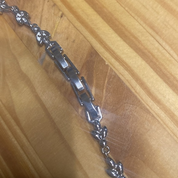 Three-Piece Super Sparkly Rhinestone Jewelry Set - Picture 6 of 6